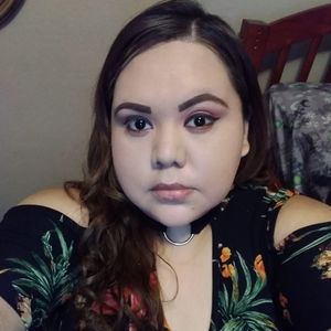 Meet your Posher, Dalia